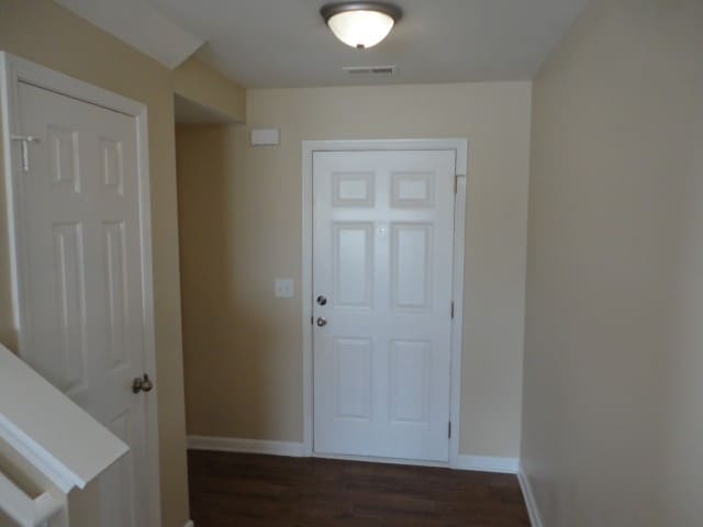 Building Photo - 416 Magna Dr