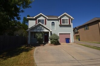 Building Photo - Meador-6912