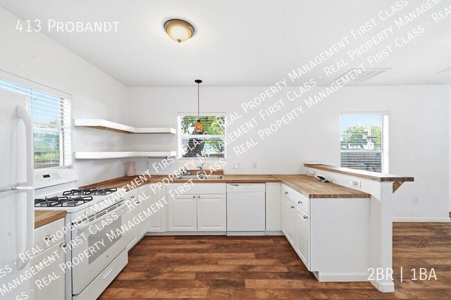 Building Photo - 413 Probandt-