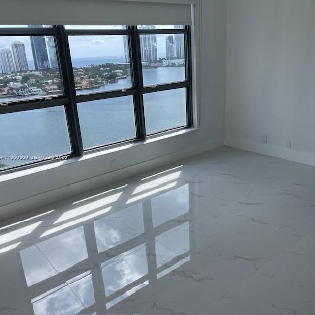 Building Photo - 3530 Mystic Pointe Dr