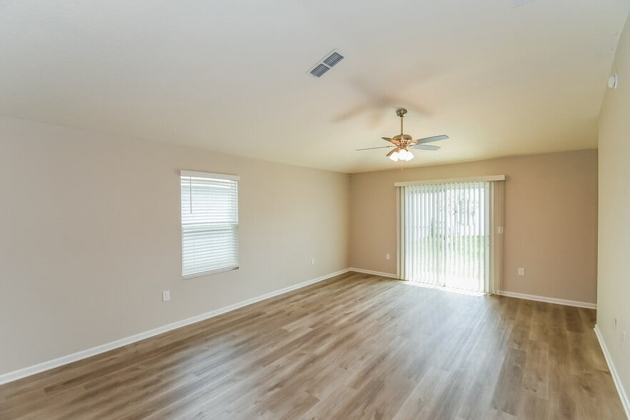 Building Photo - 8334 Cape Fox Dr