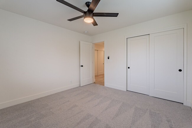 Building Photo - Stunning Clean Updated Home in Tempe!