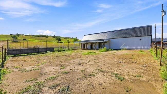 Building Photo - 4702 N State Hwy 67