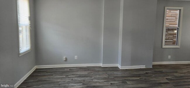 Building Photo - 421 Salem Ave