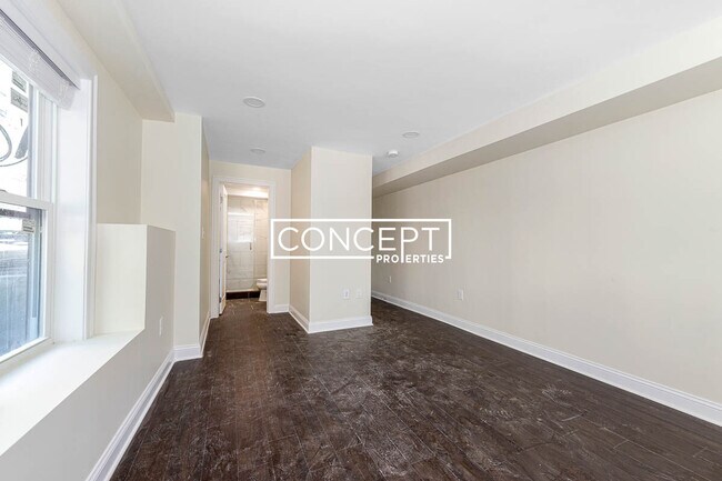 Building Photo - 68 Stanley Ave