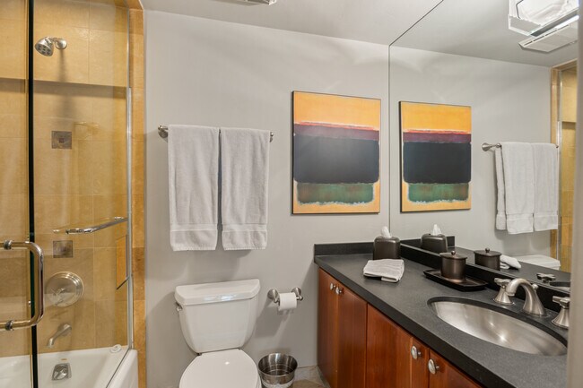 Building Photo - 650 S Monarch St