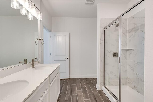 Building Photo - 13220 Baccarac Ln