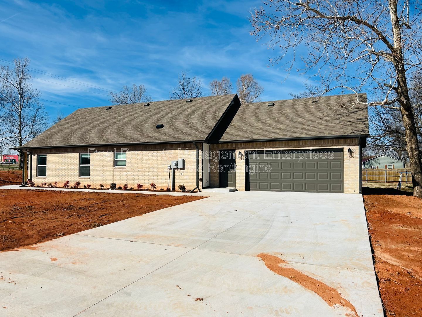 Building Photo - 104 N Harrison Ave