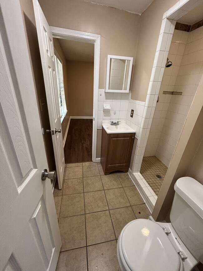 Building Photo - 1968 Gayle Ave