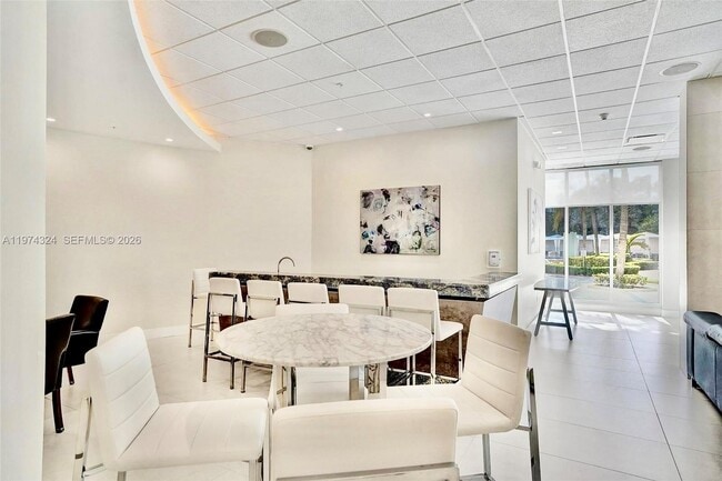 Building Photo - 3001 S Ocean Dr