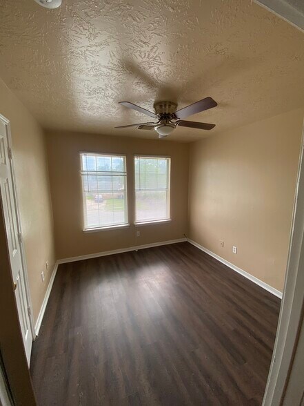 Building Photo - 8130 Jutland Rd