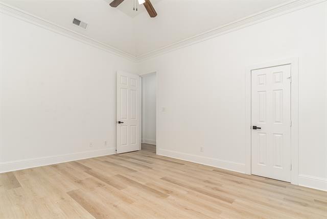 Building Photo - 2422 Vagas St