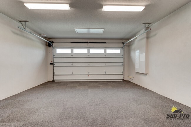 Building Photo - 3046 Isles Wy