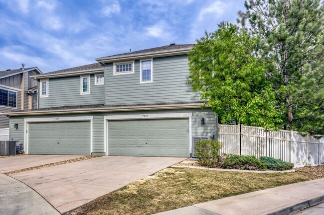 Building Photo - 3 Bed 3 Bath Townhouse in Westminster