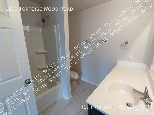 Building Photo - 1211 Tortoise Wood Rd
