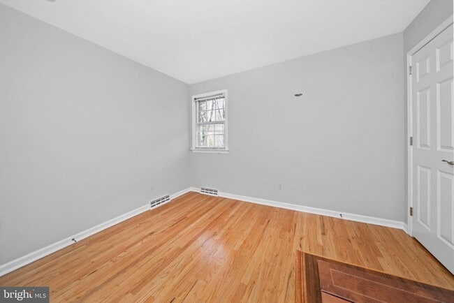 Building Photo - 107 Sorrel Dr