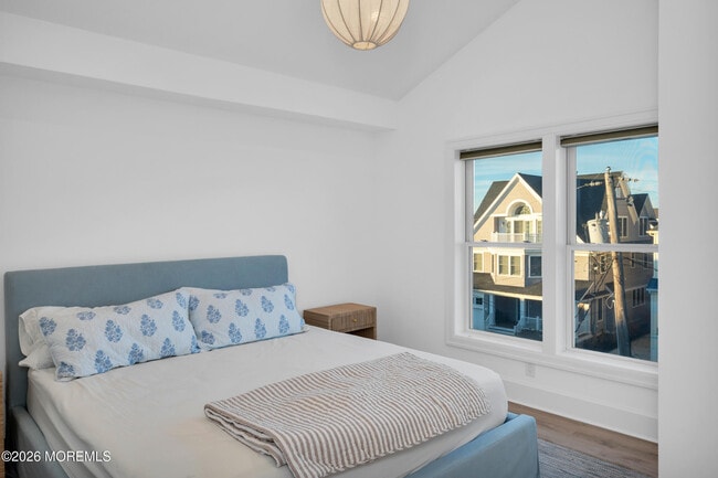 Building Photo - 29 4th Ave