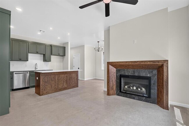 Building Photo - 8754 Patriot Dr