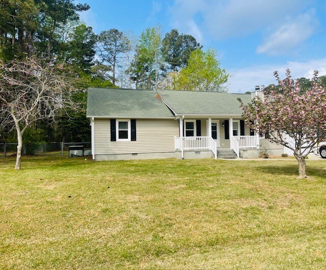 Building Photo - 107 Arthur Ct