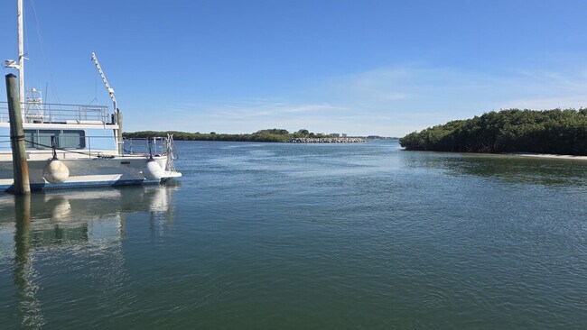 Building Photo - 31 Inlet Harbor Rd