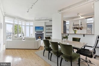 Building Photo - 1700 Kalorama Rd NW