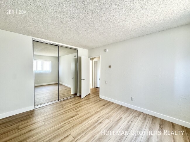 Building Photo - 1000 N Doheny Dr West Hollywood, CA 90069