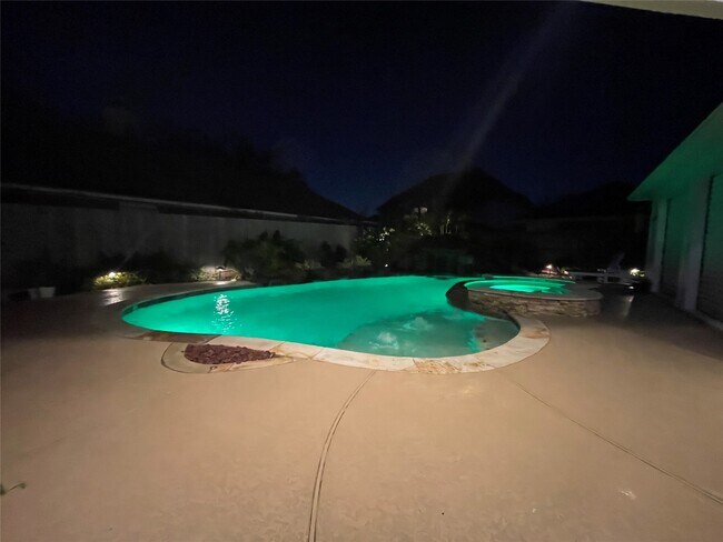 Building Photo - 2370 Calypso Ln