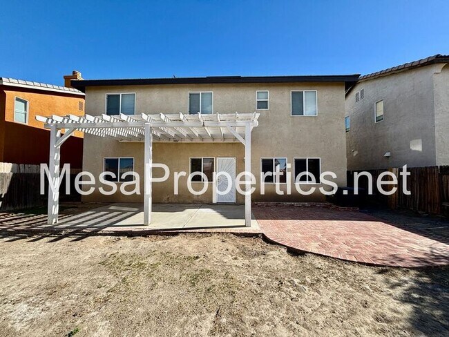 Building Photo - 14350 Jackrabbit Ln