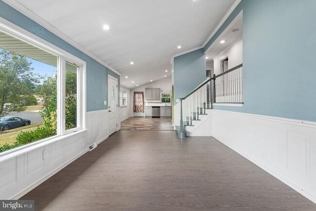 Building Photo - 23 N Sunset Dr