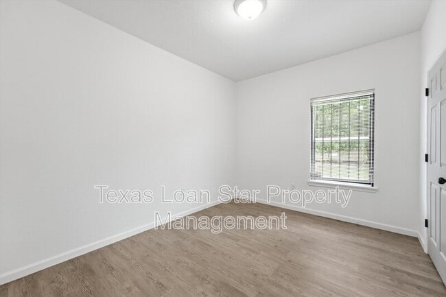 Building Photo - 319 N Carolina St