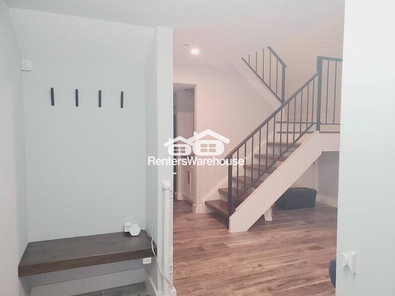 Building Photo - 2220 Haverhill Ct SE