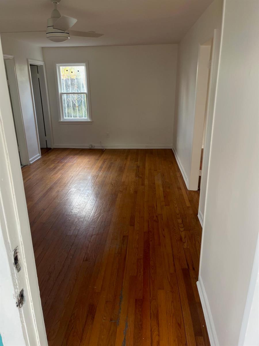 Building Photo - 415 41st St