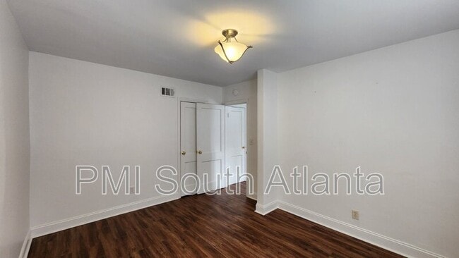 Building Photo - 1201 Hosea L Williams Dr SE