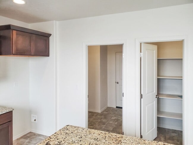 Building Photo - 4026 N Arrowleaf Lp