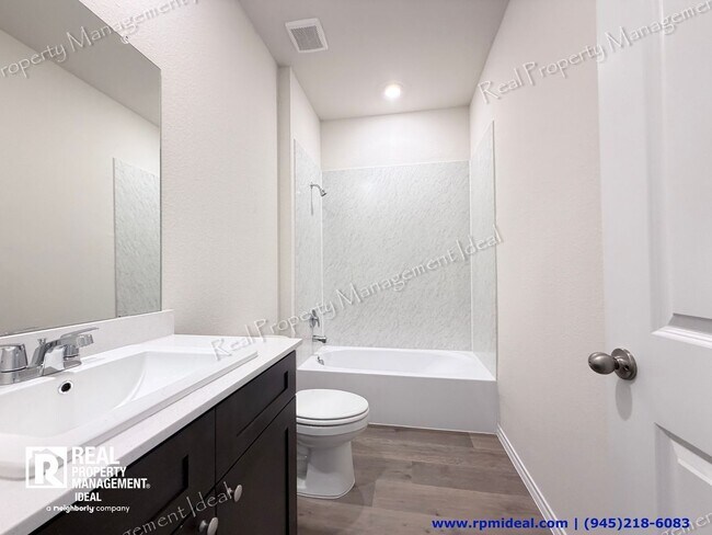 Building Photo - 621 Dunhill Rd