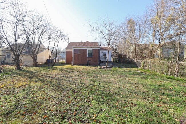 Building Photo - 3 Bed | 1 Bath in North Tulsa!