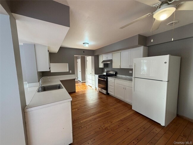 Building Photo - 4 Margaret Ln