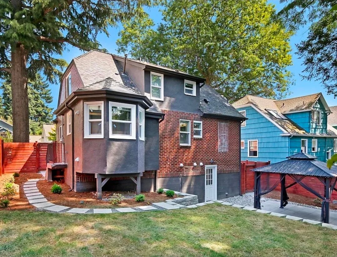 Building Photo - 5723 25th Ave NE