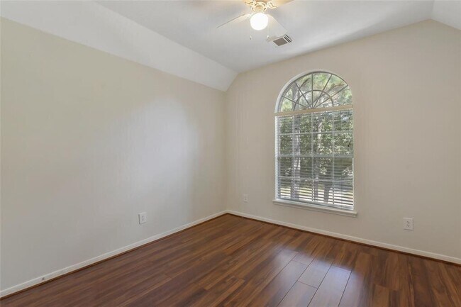 Building Photo - 18 Beckett Hill Pl