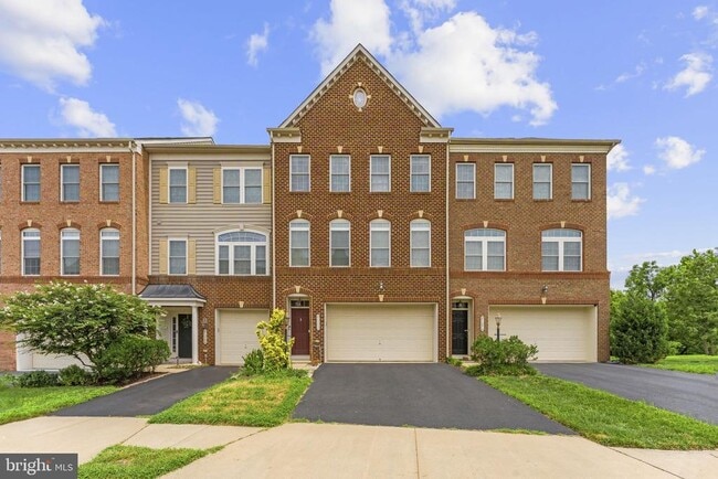 Building Photo - 21268 Park Grove Terrace