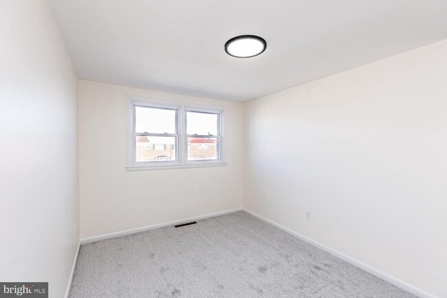 Building Photo - 1117 Circle Dr