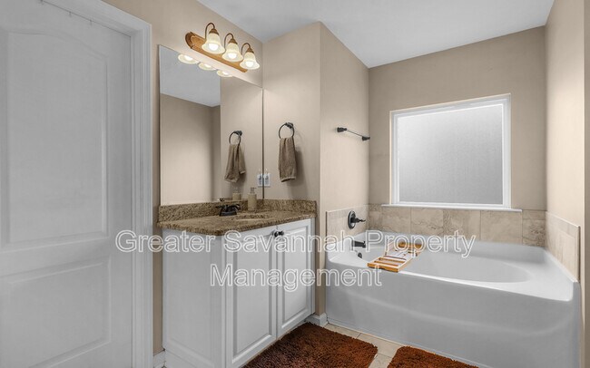 Building Photo - 113 Greystone Dr