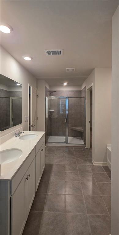 Building Photo - 3370 Greyton Dr