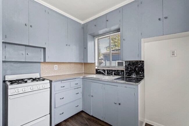 Building Photo - Peaceful 1 Bedroom Apartment Near the Utah...