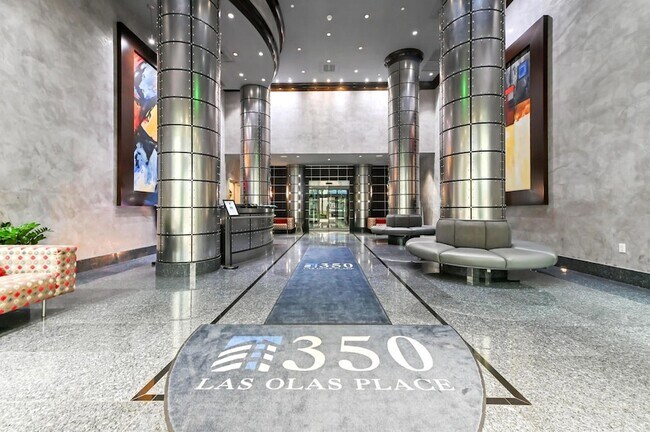 Building Photo - 350 SE 2nd St