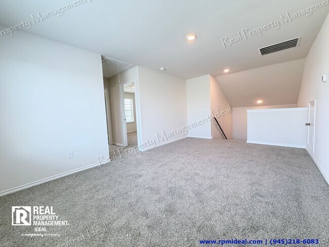 Building Photo - 621 Dunhill Rd