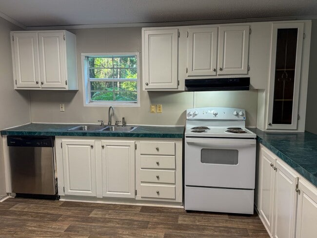 Building Photo - 5448 FL-4