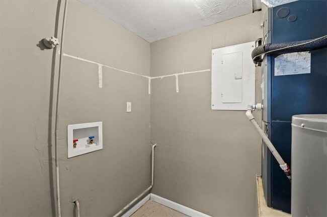Building Photo - 360 Winding River Dr