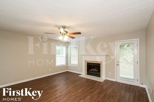Building Photo - 1392 Alcovy Falls Dr SE