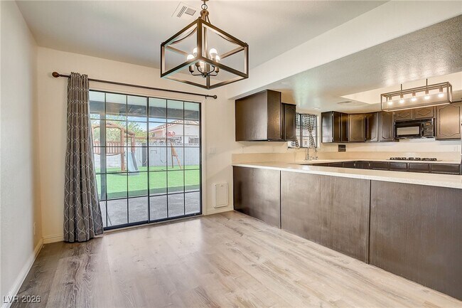 Building Photo - 7378 Kayvani Ct